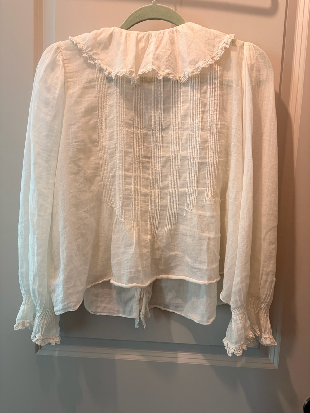 Doen Cream Ruffle V-Neck Pintuck Blouse - Picture 2 of 3